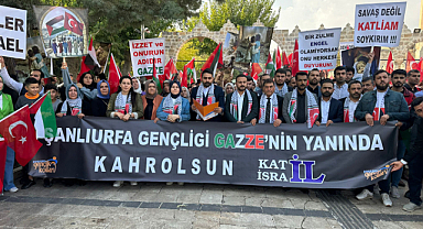 İşgalci siyonistlere bir tepki de AK Parti Şanlıurfa İl Gençlik Kollarından