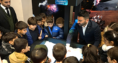 Karaköprü'de çocuklara uzay bilimi ve yeni nesil teknoloji tanıtılıyor