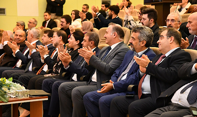 Hayata geçirilemeyen unvan için bu sefer sempozyum yapıldı