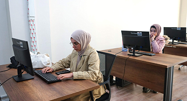 Karaköprü’de kadınlara yönelik bilgisayar eğitimi yapılıyor