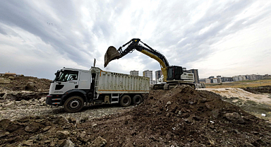 Karaköprü'de üstyapı çalışmalarıyla yol ağı genişliyor
