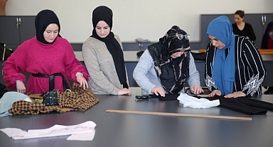 Karaköprülü kadınların gözdesi karamek kursları