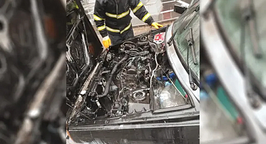 Şanlıurfa'da otomobil alev aldı