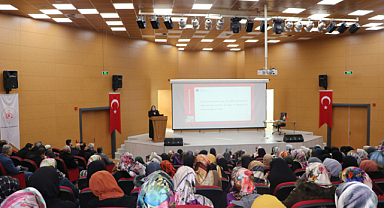 Şanlıurfa Müftülüğünden aile konulu konferans