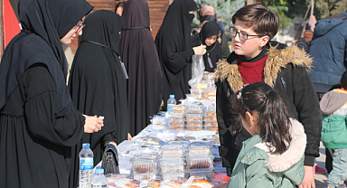 Şanlıurfalılar Gazze için kermes düzenledi