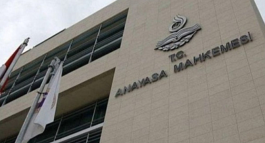 Anayasa Mahkemesi 3 siyasi partiyi kapatacak!