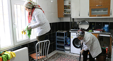 Haliliye Belediyesi evde bakım hizmeti ile ulu çınarların yanında