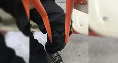 Şanlıurfa'da oturduğu sıraya ayağı sıkışan öğrenci kurtarıldı