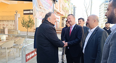 Başkan adayı Bayram esnafı ziyaret etti