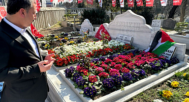 Başkan Baydilli'den erbakan'ın kabrine ziyaret