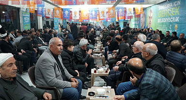 Karaköprü’de vatandaşlar hizmetlerin devamı için başkan baydilli'nin yanında