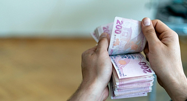 Maaşlar bugün hesaplara yatırıldı