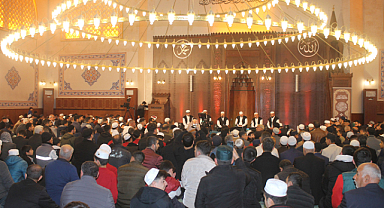 Şanlıurfa'da Berat Kandili ihya edildi