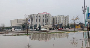 Şanlıurfa'da bir hastane sular altında kaldı
