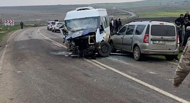 Siverek'te feci kaza! 6 yaralı