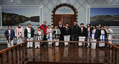 TÜGVA Siverek karate öğrencileri Kaymakam Aydemir’i ziyaret etti