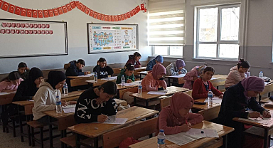 Viranşehir'de O'nu oku O'nu yaşa adlı siyer yarışması düzenledi