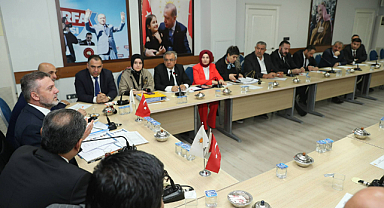 Ankara'dan AK Parti'ye sürpriz ziyaret! Genel Başkan Yrd. Kandemir Urfa'da!