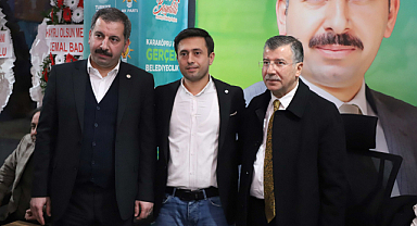 Başkan Baydilli ve Milletvekili Cevheri seçim ofisinde vatandaşlarla buluştu