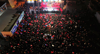 Halfeti Belediyesinin Ramazan'da düzenlediği konser büyük tepki topladı