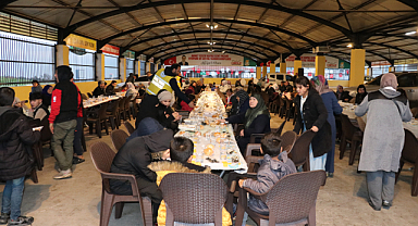 Haliliye'de vatandaşlar iftar sofrasında buluşuyor