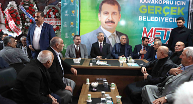 Karaköprü’de vatandaşlar hizmetlerin devamı için Başkan Baydilli'nin yanında