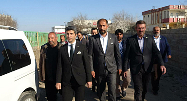 Tempoyu artıran Özaslan Bozova’da temaslarda bulundu