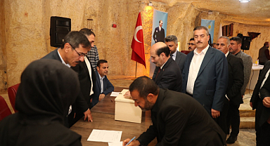 Şanlıurfa'da belediye kadrolarında değişim devam ediyor