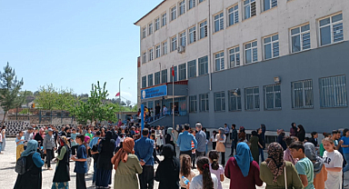 Şanlıurfa'da bursluluk sınavı yapıldı