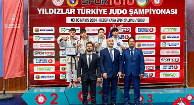 Haliliyeli gençler, milli takima gitmeye hak kazandi