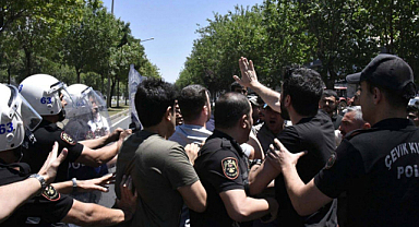 Siverek'te elektrik kesintilerini protesto etmek amacıyla trafiği kestiler