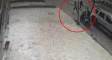 Urfa'da motosikletin çocuğa çarpma anı böyle yansıdı