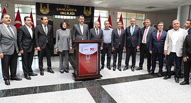 Bakan Kurum Urfa'da temaslarda bulundu