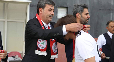 Başkan Çiftçi'yi engel olarak nitelendiren encümen istifa etti