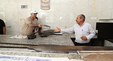 Belediye Başkanı veresiye defterini yaktı! İşte detaylar...