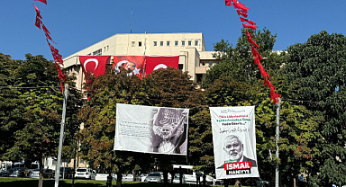 Şehid Heniyye'nin posteri CHP'lilerin hedefi oldu!