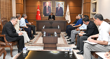 Vali Şıldak muhtarlarla buluştu