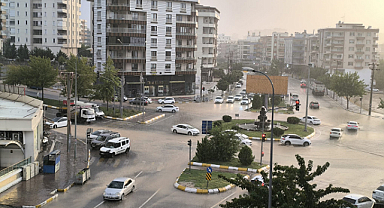 Şanlıurfa'da sağanak yağış etkisini sürdürüyor