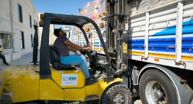 Şanlıurfa İHH’dan Sudan'a 2 tır insani yardım