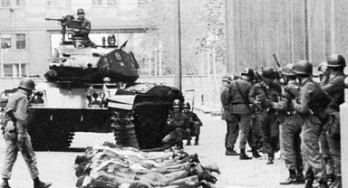 Türkiye tarihinde kara bir leke: 12 Eylül 1980 askeri darbesi
