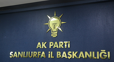 AK Parti'de üç ilçe başkanı istifa etti