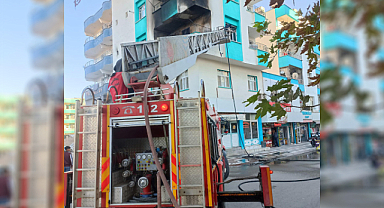 Akçakale'de ev yangını: İkinci kattan atlayarak kurtuldular