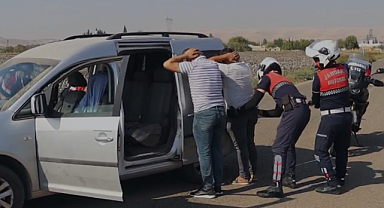 Asayişin yeni bilançosu açıklandı! Bin 621 kişi yakalandı