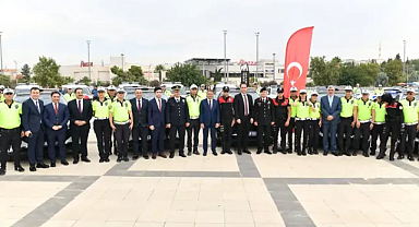 Hayırseverler tarafından kamuya 69 yeni araç verildi
