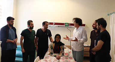 Urfa'da başarılı ameliyat! 2 yıl aradan sonra görme heyecanı!