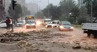 Büyükşehir Belediyesi'nden uyarı! Kuvvetli yağış ve fırtına uyarısına karşı...