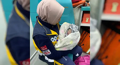 Hastaneye giderken ambulansta süpriz olay gerçekleşti