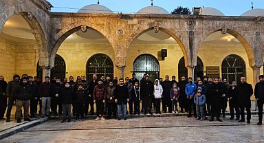Gençler sabah namazında camide buluşmalara devam ediyor 