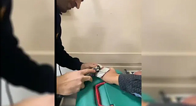 Parmağında yüzük sıkışan vatandaş hastaneye götürüldü