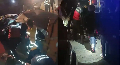 Eyyübiye'de iki otomobil çarpıştı: 3 yaralı